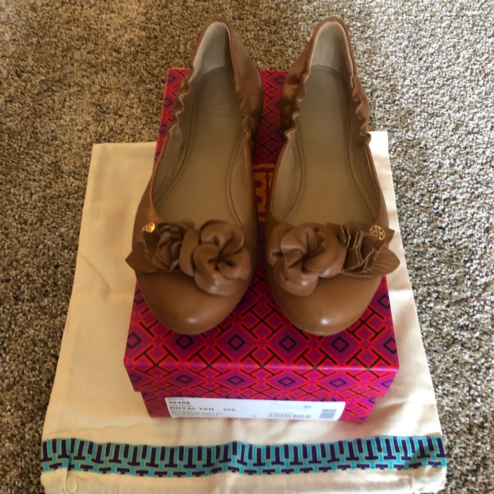 Tory Burch Blossom Ballet Classic Sheep Royal Tan